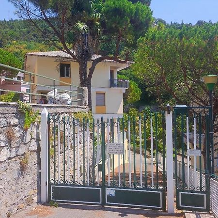 Forti Genova-Free Parking Castellaccio Apartment 2 Eksteriør bilde
